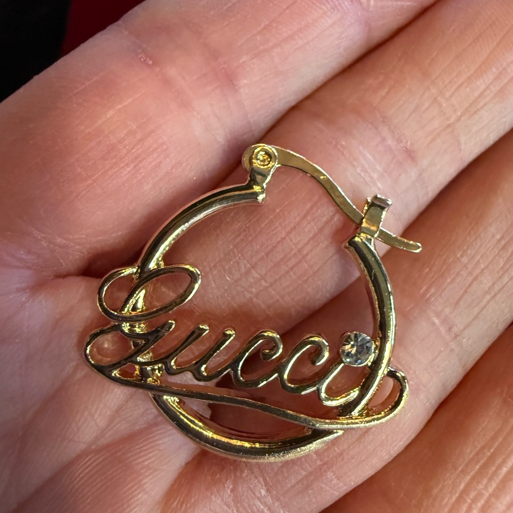 Stunning Gucci Gold filled Hoop Earrings w/ swarofski Diamond - Picture 6 of 7